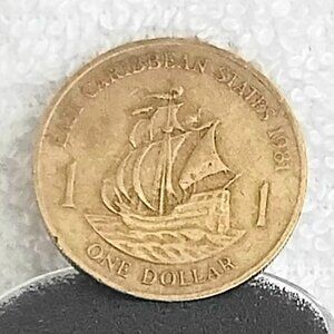 Circulated 1981 Caribbean One Dollar East Caribbean Coin made of Alum/Bronze!!